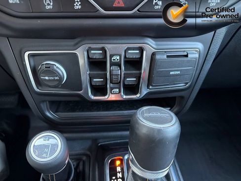 Used 2022 Jeep Gladiator Overland AWD/4WD image 74