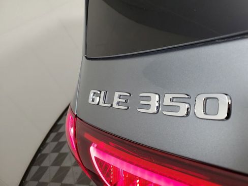 Used 2021 Mercedes-Benz GLE 350 4MATIC image 7