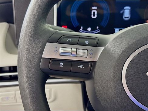 Used 2025 Hyundai Tucson SEL image 16