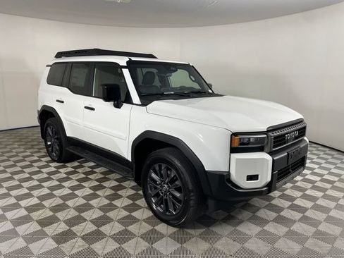 New 2027 Toyota Land Cruiser w/ Premium Package AWD/4WD image 14