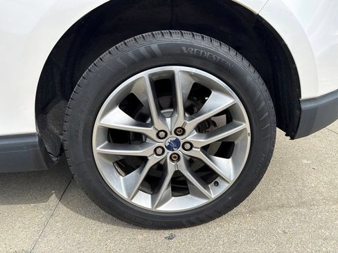 Used 2017 Ford Edge Titanium w/ Equipment Group 301A AWD/4WD image 54