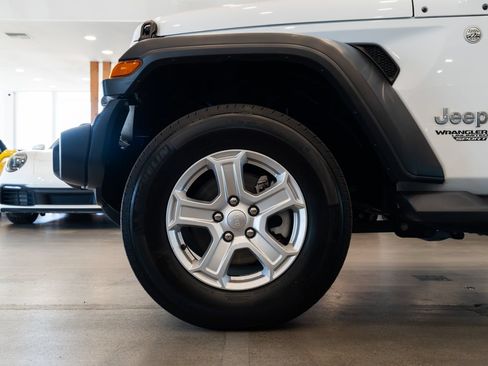 Used 2020 Jeep Wrangler Unlimited Sport S AWD/4WD image 7