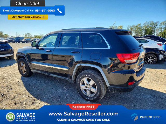 Used 2011 Jeep Grand Cherokee Laredo AWD/4WD image 3