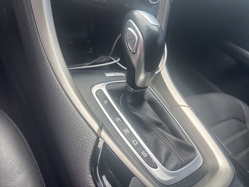 Used 2014 Ford Fusion SE w/ Equipment Group 202A image 18