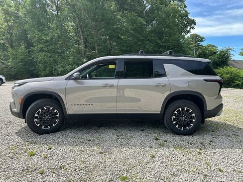 New 2026 Chevrolet Traverse Z71 w/ Driver Confidence Package AWD/4WD image 5