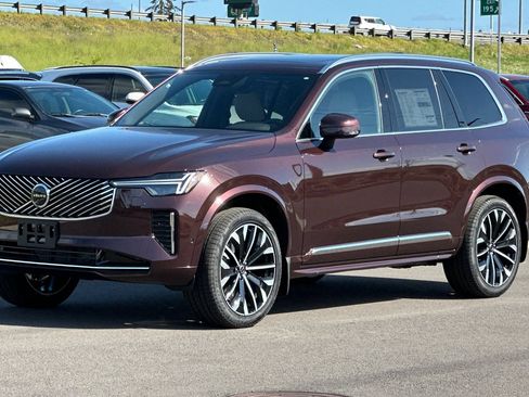 New 2026 Volvo XC90 B6 Plus w/ Protection Package Premier AWD/4WD image 7