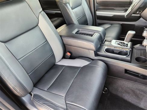 Used 2021 Toyota Tundra Limited w/ Limited Premium Package image 10