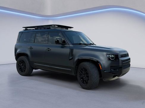 Used 2023 Land Rover Defender 110 X-Dynamic SE AWD/4WD image 9