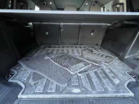 Used 2024 Land Rover Defender 130 Outbound image 31