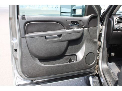 Used 2013 Chevrolet Silverado 2500 LTZ w/ LTZ Plus Package image 6