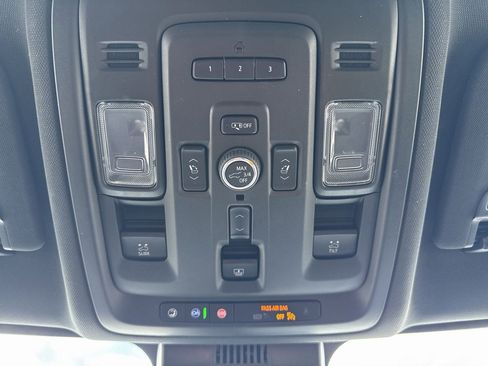 Certified 2024 Chevrolet Tahoe High Country image 32