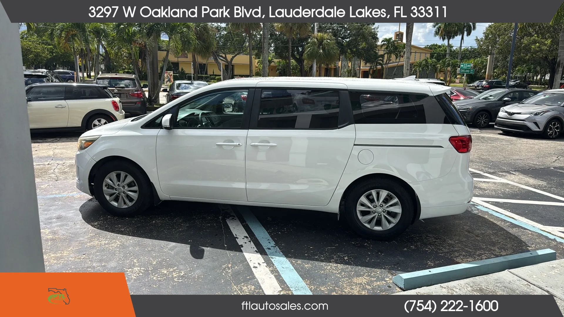 Used 2017 Kia Sedona L FWD image 6
