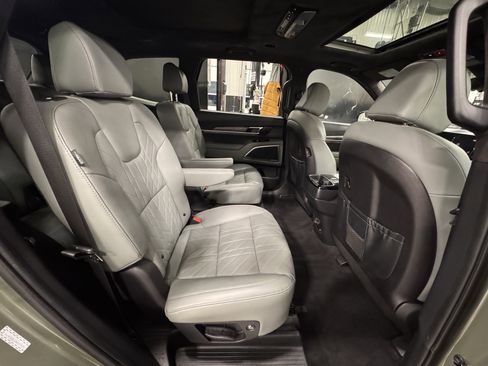 Certified 2024 Kia Telluride SX Prestige X-Line image 33