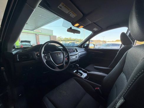 Used 2019 Honda Ridgeline Sport image 16
