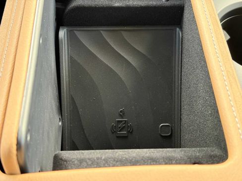 New 2025 INFINITI QX80 Sensory image 17