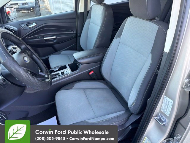 Used 2018 Ford Escape SE w/ SE Sync 3 Package AWD/4WD image 26
