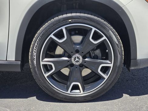 Used 2018 Mercedes-Benz GLA 250 4MATIC image 11