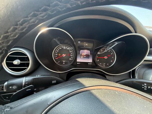 Used 2017 Mercedes-Benz C 300 Sedan image 34
