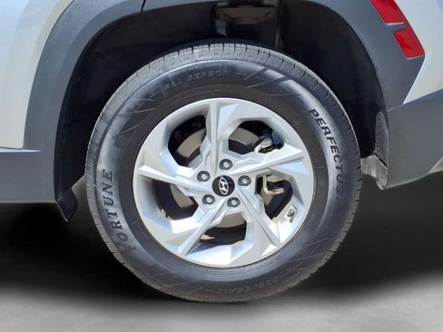 Used 2024 Hyundai Tucson SEL AWD/4WD image 3