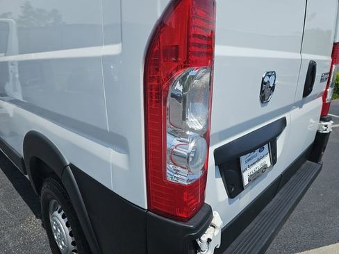 Used 2025 RAM ProMaster 2500 w/ Convenience Group FWD image 34