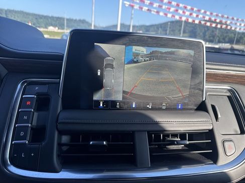 Used 2024 Chevrolet Tahoe High Country image 25