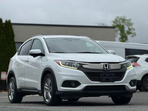 Used 2019 Honda HR-V EX image 2