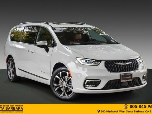New 2026 Chrysler Pacifica Pinnacle w/ Trailer Tow Group image 1