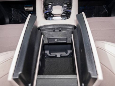 New 2026 Mercedes-Benz GLS 580 4MATIC image 25