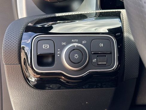 Used 2024 Mercedes-Benz CLA 35 AMG 4MATIC image 26