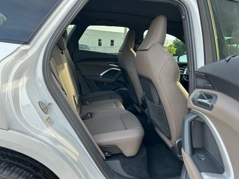 Used 2025 Audi Q5 Premium Plus w/ Premium Plus AWD/4WD image 41
