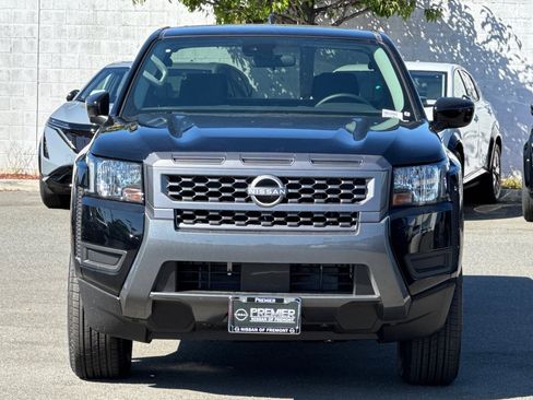 New 2025 Nissan Frontier SV image 6