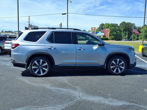 Used 2024 Honda Pilot Elite image 21