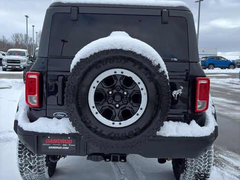 Used 2022 Ford Bronco Black Diamond w/ Sasquatch Package image 7