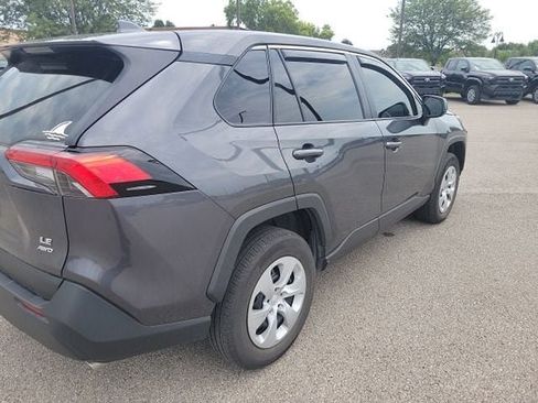 Used 2024 Toyota RAV4 LE AWD/4WD image 5
