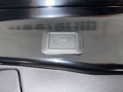 Used 2025 Toyota RAV4 Limited w/ Weather Package AWD/4WD image 38