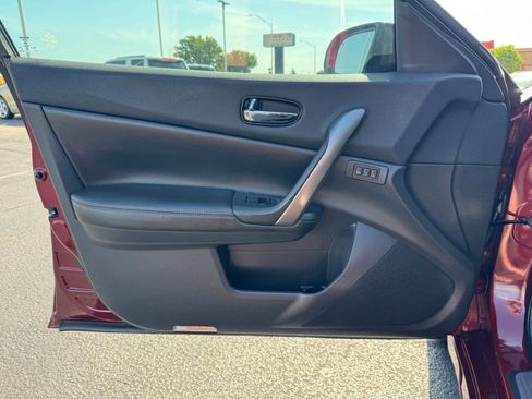Used 2012 Nissan Maxima 3.5 SV w/ Sport Pkg FWD image 15