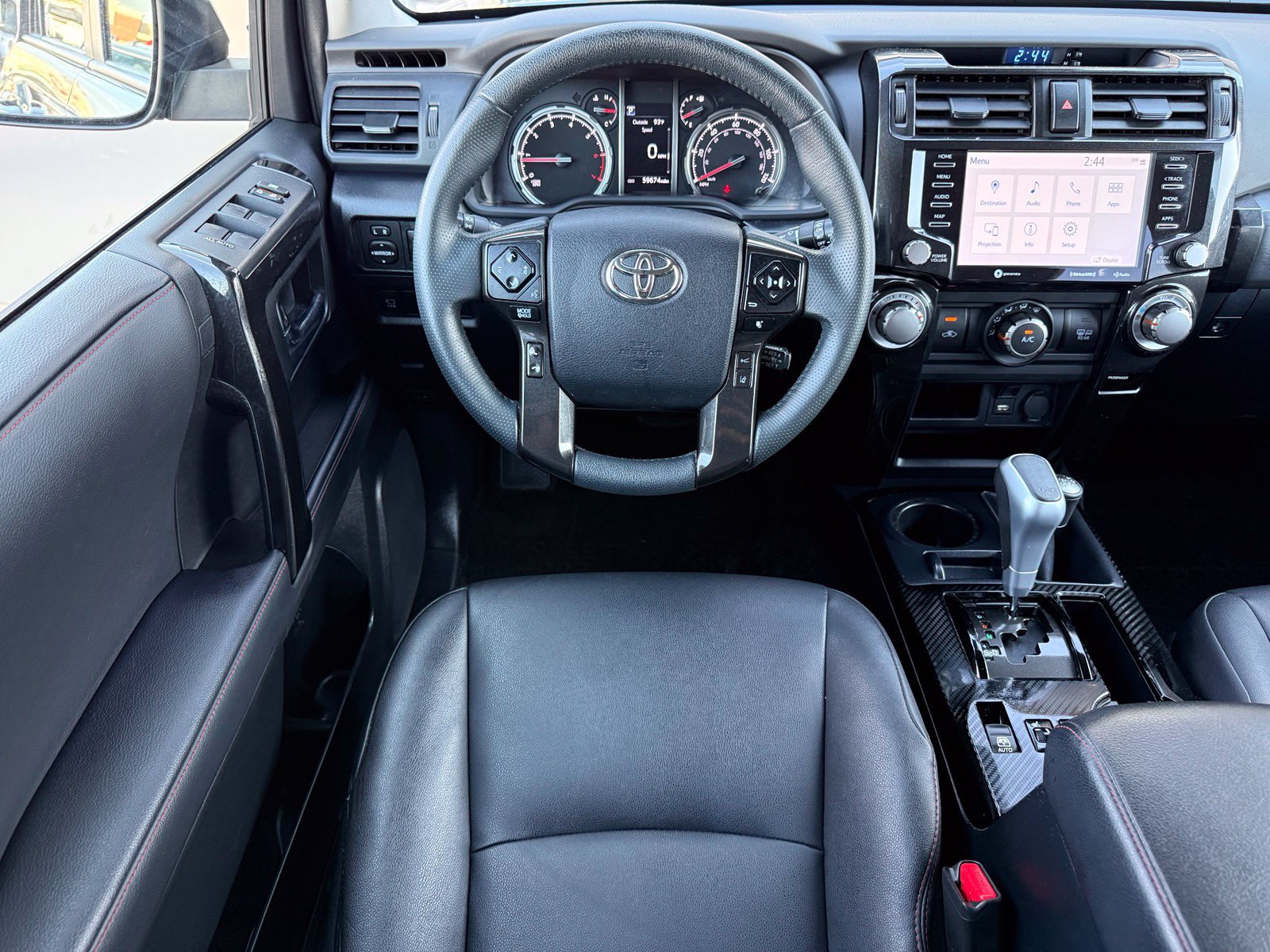 Used 2022 Toyota 4Runner TRD Off-Road Premium AWD/4WD image 25