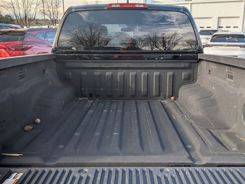 Used 2024 Nissan Frontier S w/ Technology Package image 33