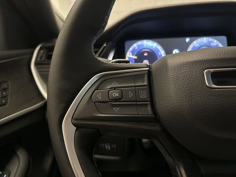 New 2026 Jeep Grand Cherokee Limited AWD/4WD image 32