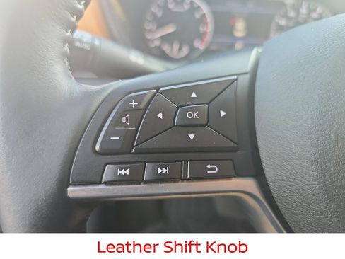 Used 2024 Nissan Sentra SV w/ SV Premium Package image 19