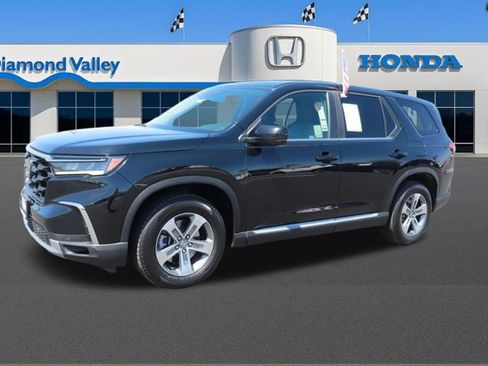 Used 2024 Honda Pilot EX-L image 3