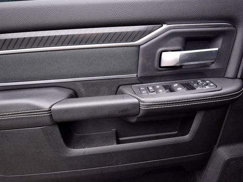 New 2026 RAM 2500 Big Horn AWD/4WD image 37