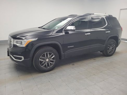 Used 2018 GMC Acadia SLT image 2