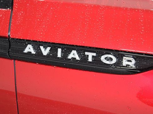 New 2026 Lincoln Aviator Reserve w/ Luxury Package RWD image 11