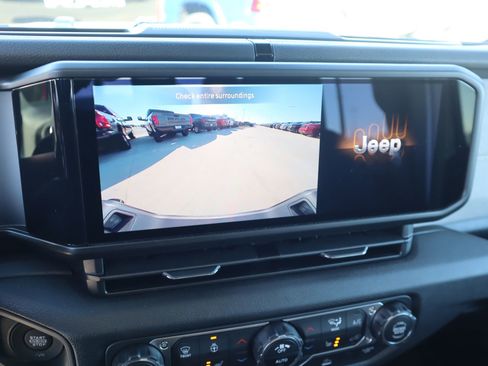 New 2026 Jeep Gladiator Sport AWD/4WD image 6