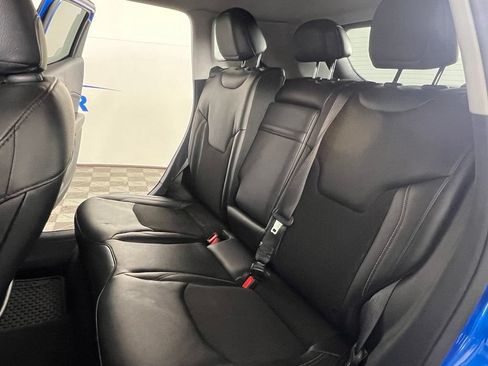 Used 2018 Jeep Compass Latitude w/ Popular Equipment Group AWD/4WD image 14