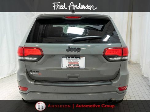 Used 2021 Jeep Grand Cherokee Laredo X AWD/4WD image 4