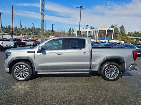 Used 2025 GMC Sierra 1500 Denali Ultimate AWD/4WD image 8