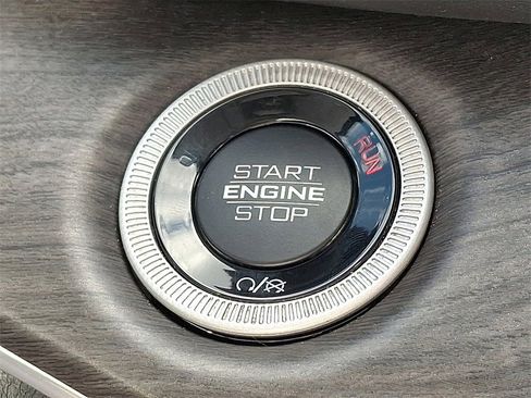 Used 2023 Jeep Grand Cherokee 4WD 4xe w/ Luxury Tech Group II image 25