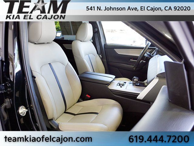 Used 2025 MAZDA CX-70 Plug-In Hybrid w/ Premium Pkg AWD/4WD image 14
